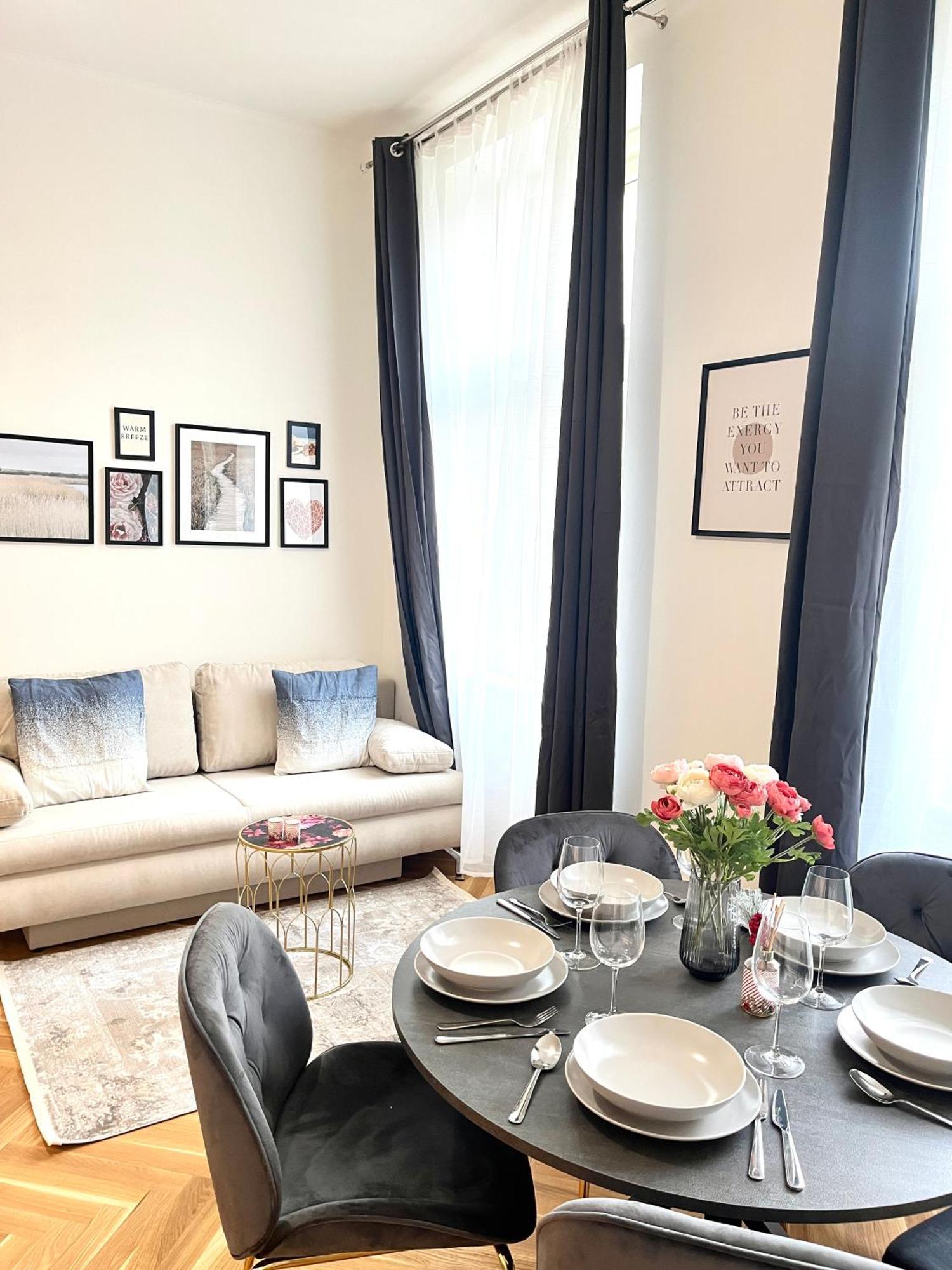 Newly Renovated In Wenceslas Square Apartment